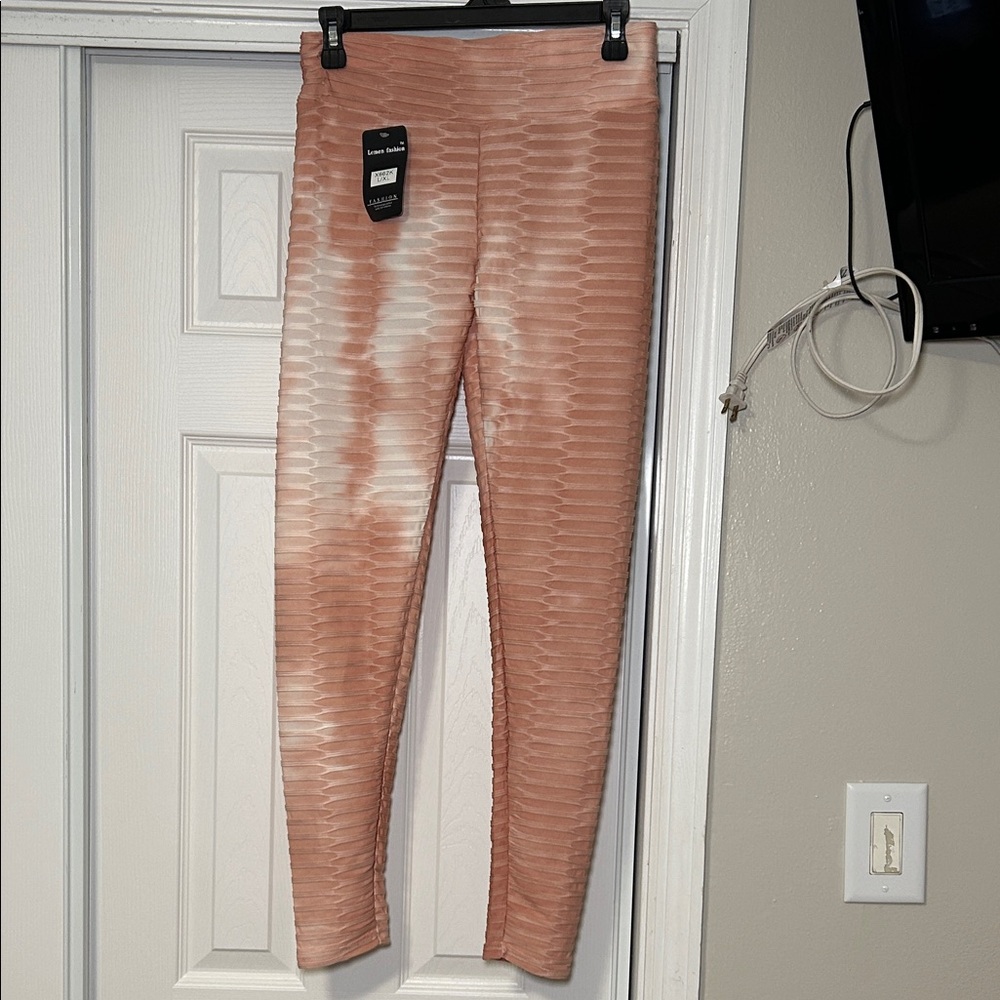 Women Peach Textured Leggings
